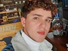 ErosGeorgiou - male webcam at xLoveCam