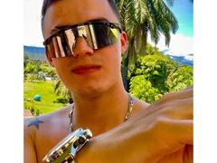 KenFerrer - male webcam at xLoveCam