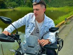 KenFerrer - male webcam at xLoveCam