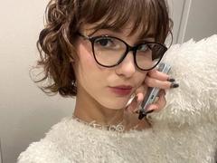 ErynAttridge - female with brown hair webcam at xLoveCam