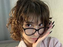 ErynAttridge - female with brown hair webcam at xLoveCam