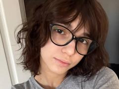 ErynAttridge - female with brown hair webcam at xLoveCam