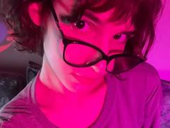 ErynAttridge - female with brown hair webcam at xLoveCam