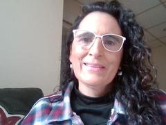 Esencia - female webcam at xLoveCam