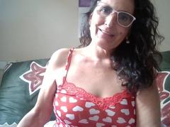 Esencia - female webcam at xLoveCam