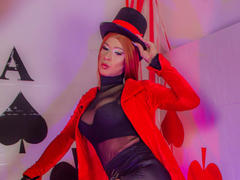 EsmeraldaLipss - shemale webcam at xLoveCam