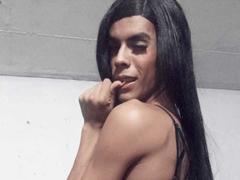 EstefaniRobles - shemale webcam at xLoveCam