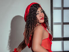 Estherr - female webcam at xLoveCam