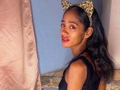 EtoileSensuelle - female with black hair webcam at xLoveCam