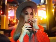 EvaAlferash - female with brown hair webcam at xLoveCam