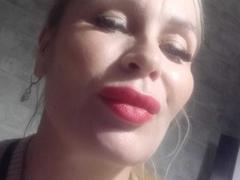 EvaAmore - female webcam at xLoveCam