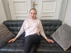 EvaAmore from xLoveCam