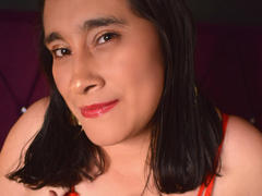 EvaChains - female with black hair webcam at LiveJasmin