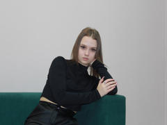 EvaCharlson - female webcam at xLoveCam