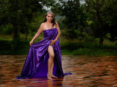 EvaJonnesSexyy - female with brown hair and  big tits webcam at xLoveCam