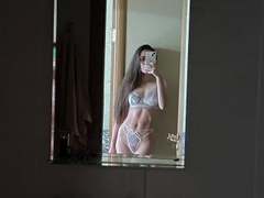 EvaLava-hot - female with brown hair webcam at xLoveCam