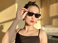 EvaLena - female with brown hair webcam at xLoveCam
