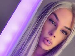 EvaLexy - blond shemale with  big tits webcam at xLoveCam