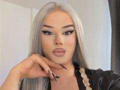 EvaLexy - blond shemale with  big tits webcam at xLoveCam
