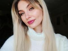 AliceLaLoona - blond female webcam at ImLive