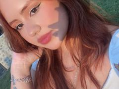EvaLux - female with red hair webcam at ImLive