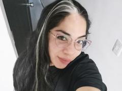 EvaLunaLatina - female with black hair webcam at xLoveCam
