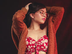 EvaMacalliter - female with brown hair webcam at LiveJasmin