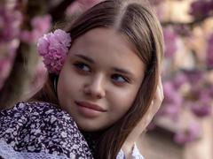 EvaPask - blond female webcam at xLoveCam