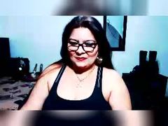 EvaQueenX - female with brown hair and  big tits webcam at xLoveCam