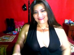 EvaQueenX - female with brown hair and  big tits webcam at xLoveCam