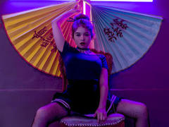 EvaRavissante - female with brown hair webcam at xLoveCam