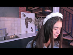 EvaStoneX - female with brown hair webcam at xLoveCam