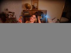 EvaSunderland - female with black hair and  big tits webcam at LiveJasmin