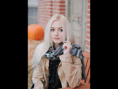 EvaTesla-hot - blond female webcam at xLoveCam