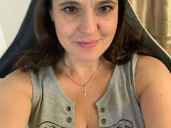 Eva-Meri-hot - female with brown hair webcam at xLoveCam