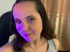 Eva-Meri-hot - female with brown hair webcam at xLoveCam