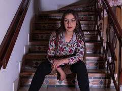 EvangelinaRussel - female with brown hair webcam at xLoveCam