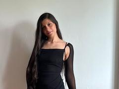 EveRoss - female with black hair and  big tits webcam at xLoveCam