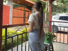 EveliinCortes - female with brown hair and  big tits webcam at ImLive