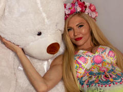 EvelinJohannes - blond female with  big tits webcam at xLoveCam