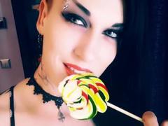 Evelinka-hot from xLoveCam