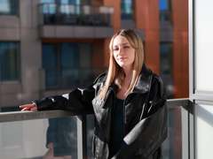 EvelynBlond - blond female webcam at StripChat