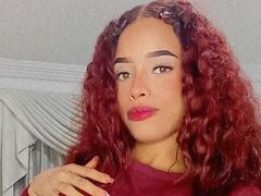 EvelynColinss from xLoveCam