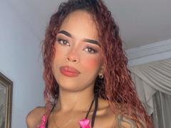 EvelynColinss - female with red hair webcam at xLoveCam