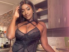 EvelynRosed - female with brown hair and  big tits webcam at LiveJasmin