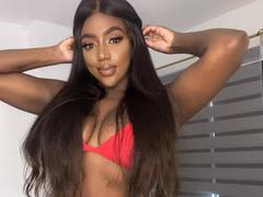 EvelynRosed - female with brown hair and  big tits webcam at LiveJasmin