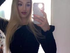 EvetteBeauty - blond female webcam at xLoveCam