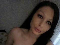 EvieMarylin - female with brown hair and  small tits webcam at xLoveCam