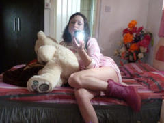 EvieMarylin - female with brown hair and  small tits webcam at xLoveCam