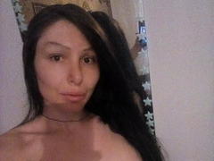 EvieMarylin - female with brown hair and  small tits webcam at xLoveCam